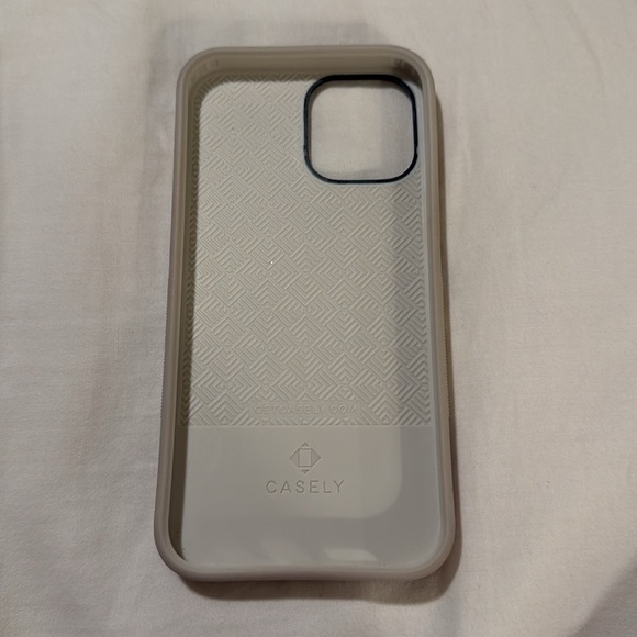 iPhone 12 Pro Max case - Picture 3 of 3